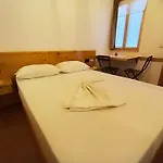 Tearra Gjirokastër