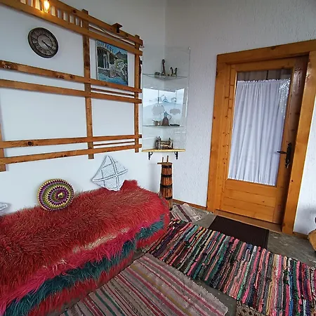Tearra Vendégház Gjirokastra