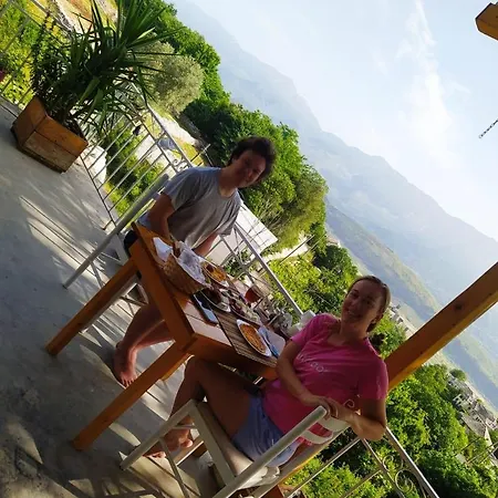Tearra Guest house *
