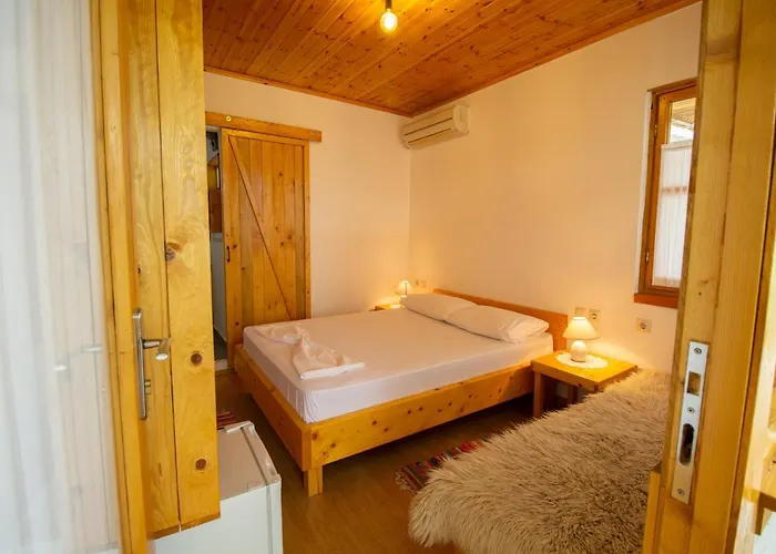 Konukevi Tearra 4*