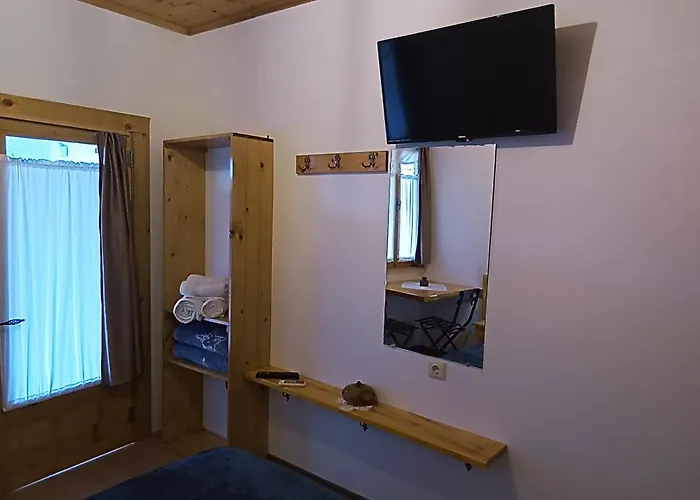 Tearra Konukevi 4*
